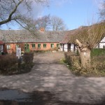 Hestebedgård en forårsdag